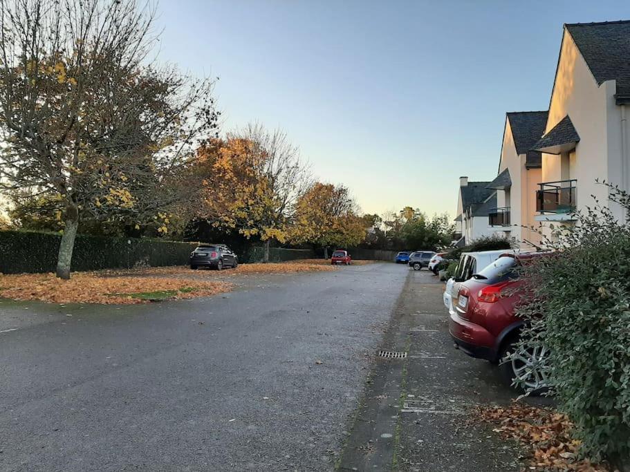 Hyper Centre De Sarzeau, Grand Appartement Au Calme Avec Jardinet Bagian luar foto