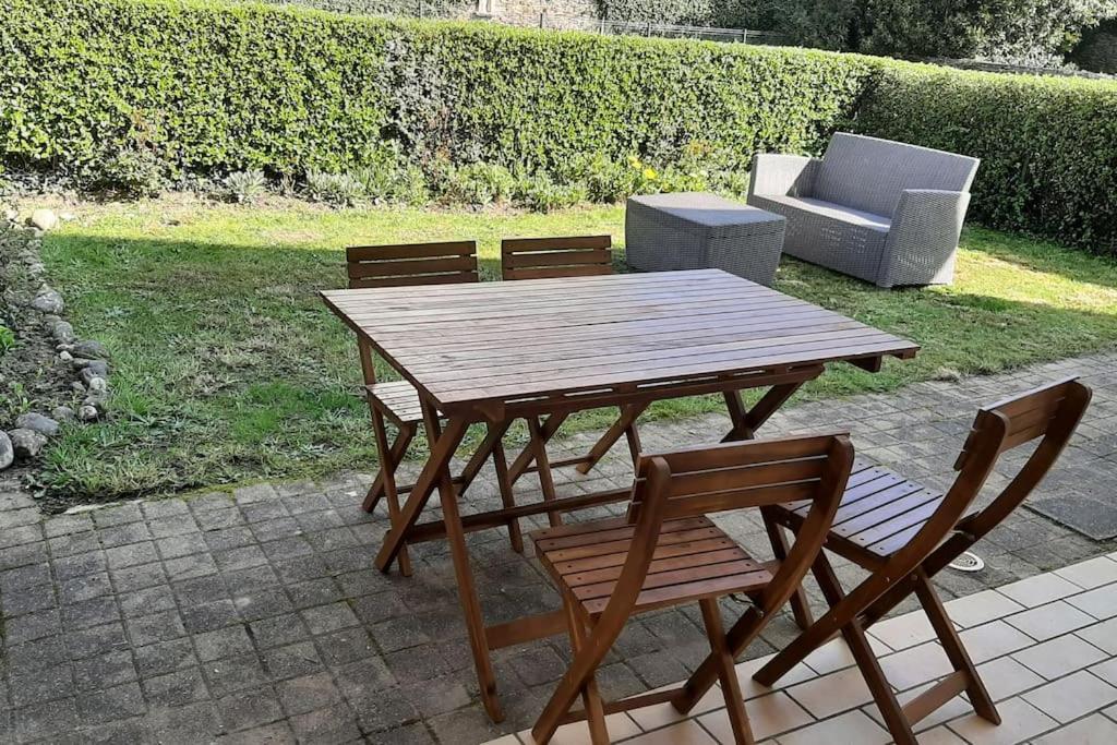 Hyper Centre De Sarzeau, Grand Appartement Au Calme Avec Jardinet Bagian luar foto